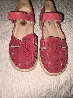 Flexus Spring Step Leather Sandals size 8